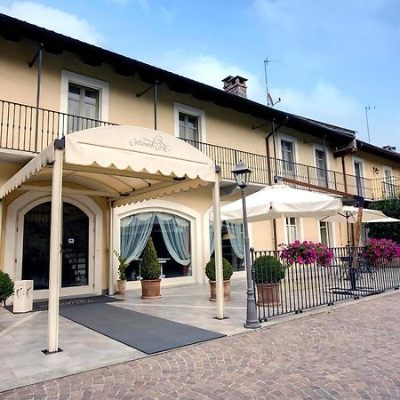 Hotel Cascina Di Corte ヴェナリア・レアーレ エクステリア 写真