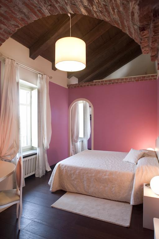 Hotel Cascina Di Corte ヴェナリア・レアーレ エクステリア 写真